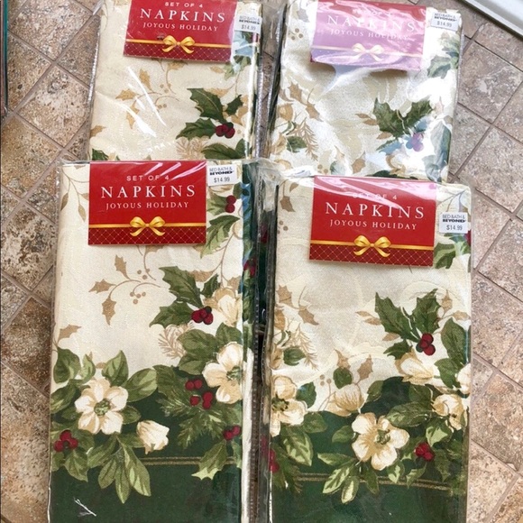 bed bath beyond Other - 🌟JOYOUS HOLIDAY NAPKINS🎄Brand New -4 packs